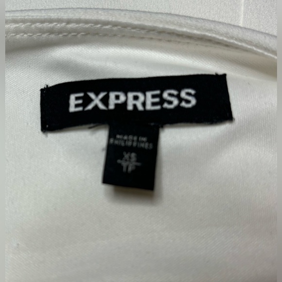 Express - Picture 3 of 3